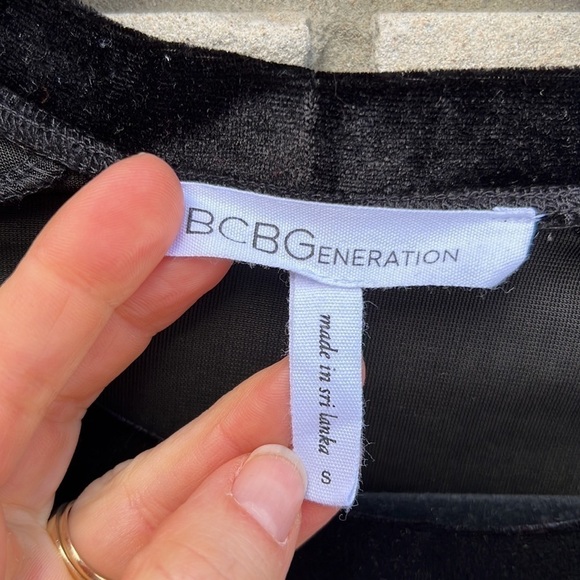BCBGeneration Black Velvet Top - Picture 3 of 8